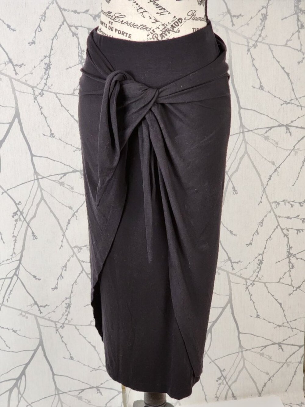Community Black Stretch Jersey Knit Knotted Wrap Skirt